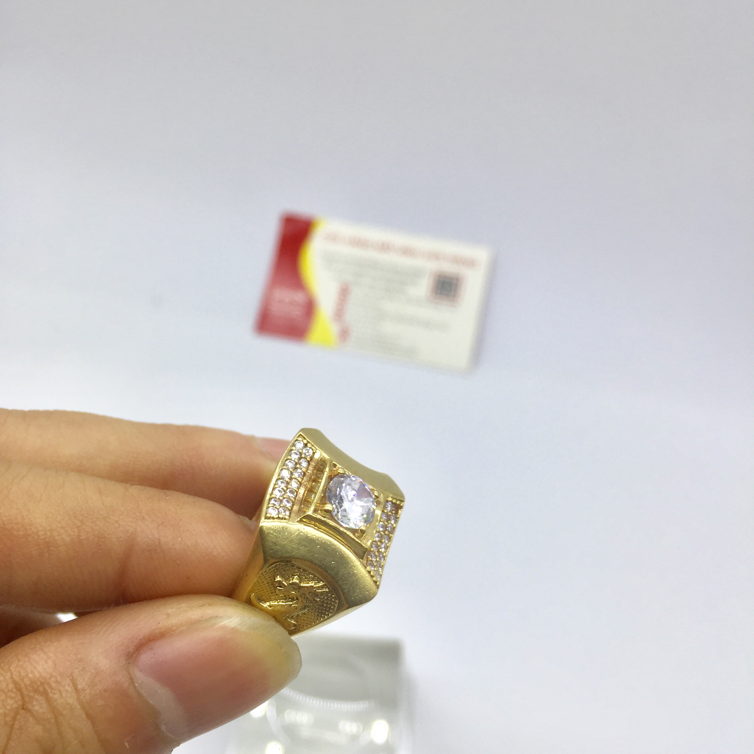 Mạ lắc kê vàng hồng 24K cho nhẫn bạc đính đá Sapphire