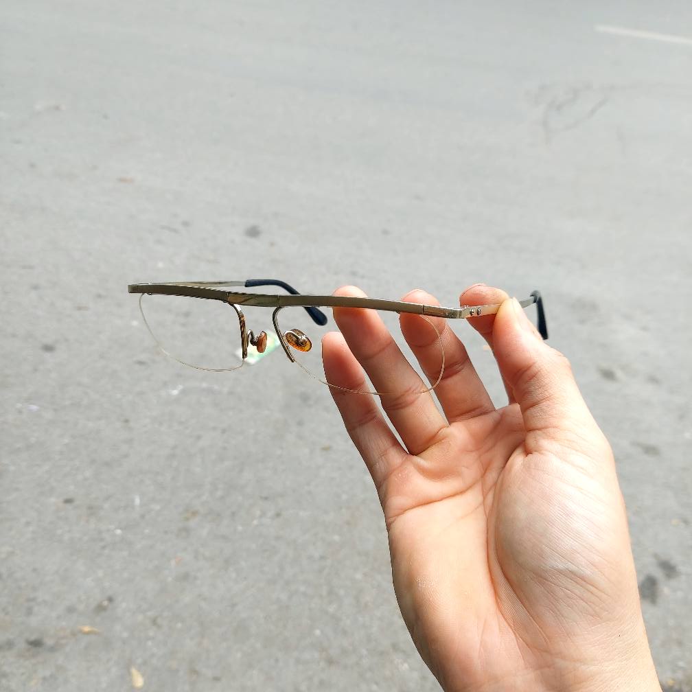 NYLOR 489 pure titanium - Lắp mắt đổi màu ghi