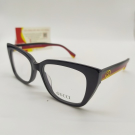 GG0352 Gucci.