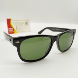 RayBan RB2140.