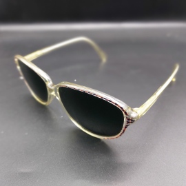 NIGURA glasses. Beautiful decoration for frame